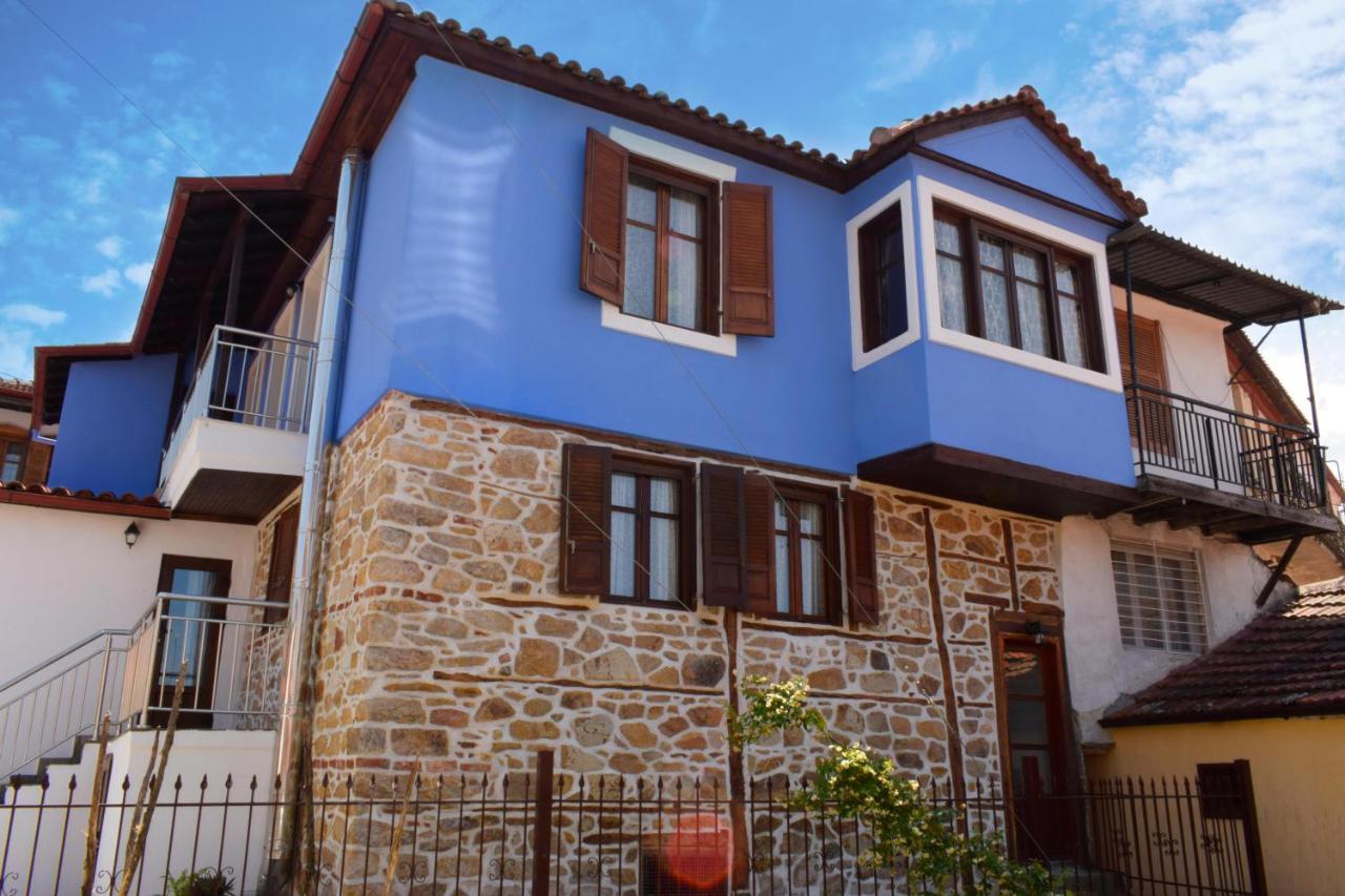 Vila Renovated Old Manor House With Yard Arnaía Exteriér fotografie