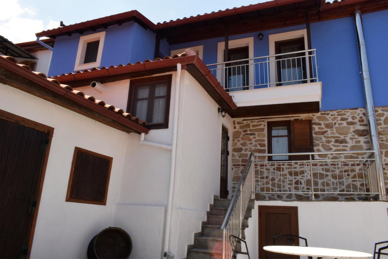 Vila Renovated Old Manor House With Yard Arnaía Exteriér fotografie