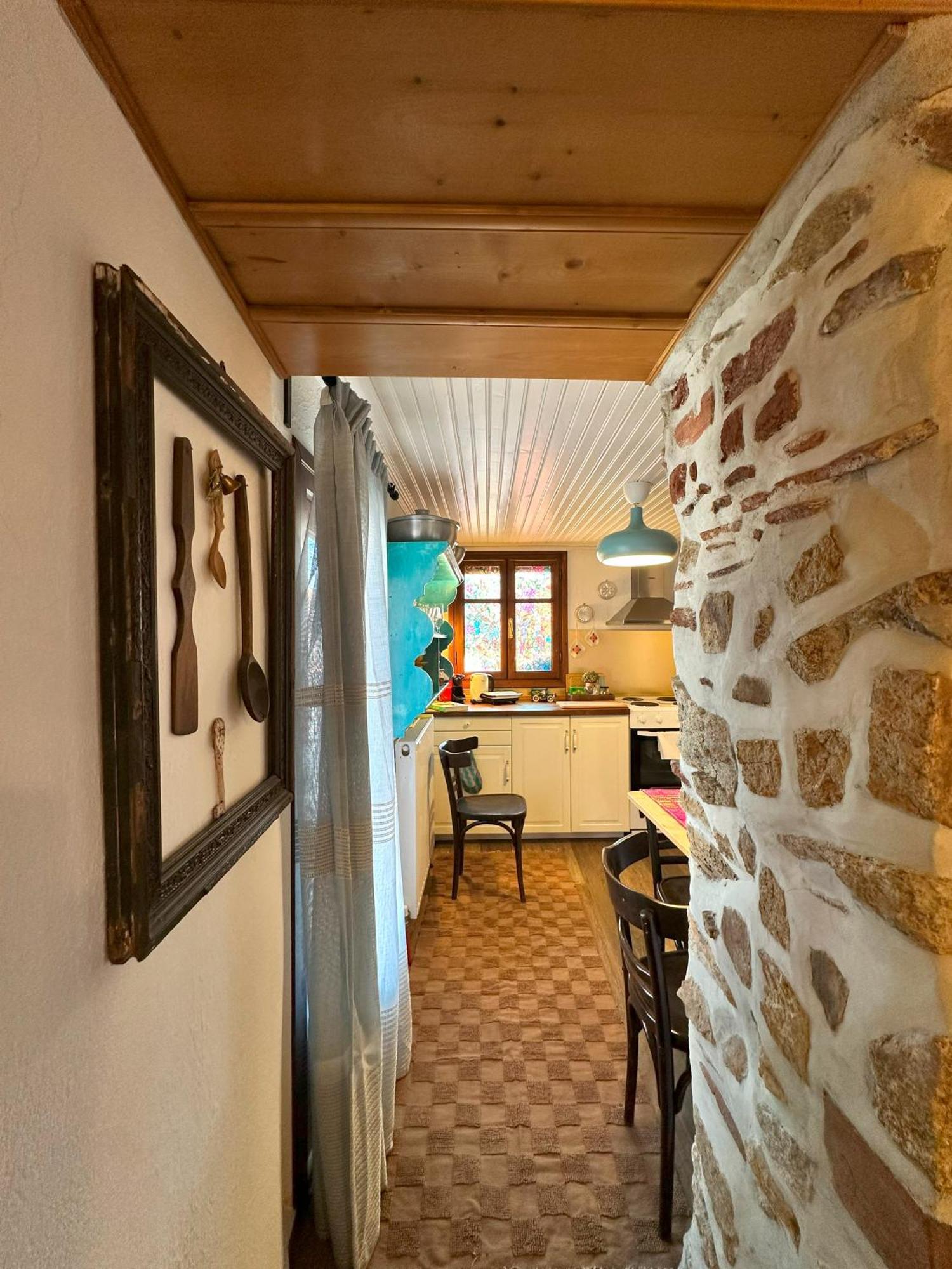 Vila Renovated Old Manor House With Yard Arnaía Exteriér fotografie