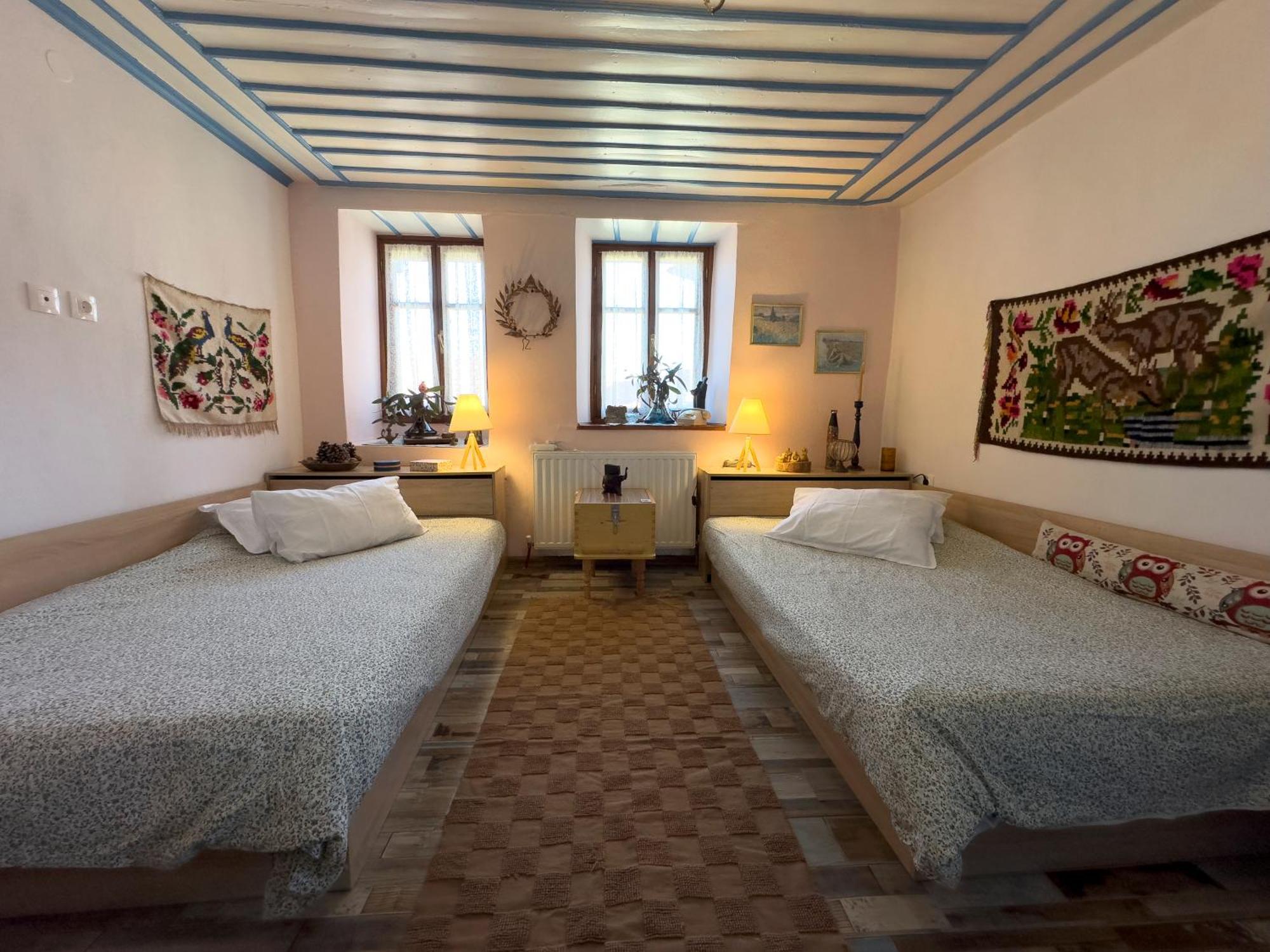Vila Renovated Old Manor House With Yard Arnaía Exteriér fotografie